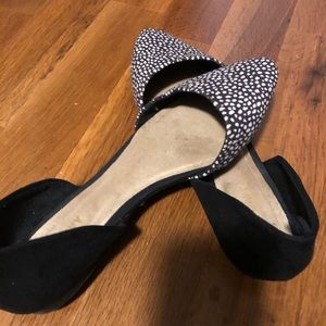 Pointed toe flats